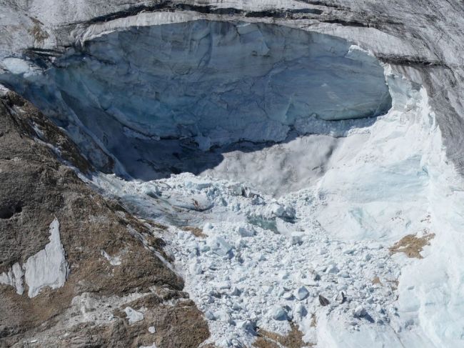 WMO: Ľadovce sa vlani topili rekordne rýchlo, už ich nie možné zachrániť