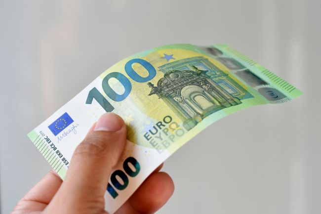 Tieto domácnosti dostanú príspevok 100 eur