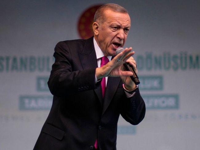 Erdogan sa prvýkrát po chorobe objavil na verejnosti