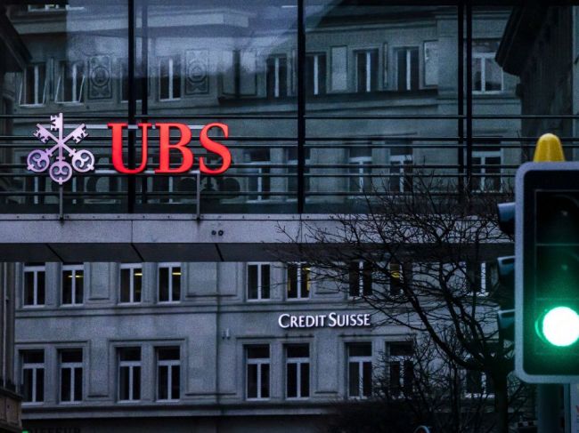 UBS pracuje na odčlenení švajčiarskej časti Credit Suisse