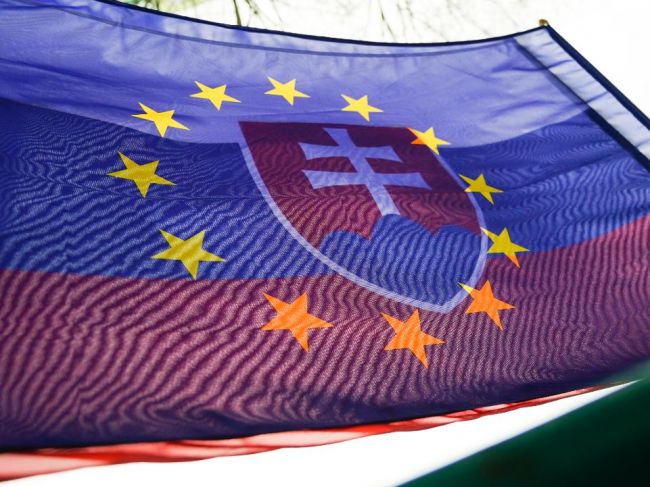 Vstup do EÚ priniesol Slovensku vyšší rast, nižšiu nezamestnanosť aj infláciu