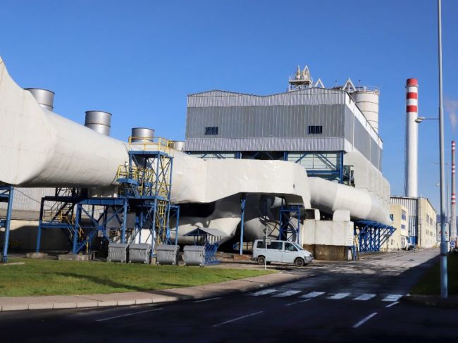 Hlas-SD sa zaviazal, že obnoví výrobu v hlinikárni Slovalco