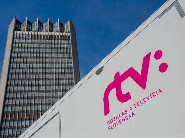 Za ľudí v parlamente navrhne zvýšiť ročný príspevok štátu na financovanie RTVS