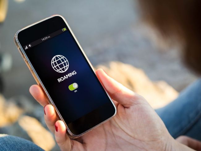 EÚ a západný Balkán sa dohodli na znížení poplatkov za dátový roaming