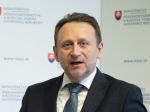 Heger reagoval na pridelenie dotácií pre firmu rodiny ministra Vlčana
