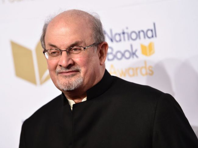 Sloboda prejavu na Západe je v ohrození, varuje spisovateľ Salman Rushdie