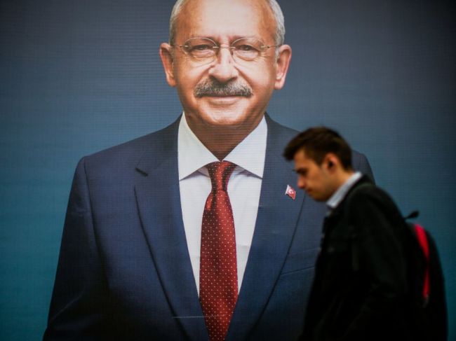 Kiličdaroglu sprísnil svoj rétoriku, sľúbil, že z Turecka vyženie utečencov