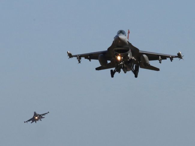 Holandsko chce čo najskôr začať s výcvikom ukrajinských pilotov v obsluhe F-16