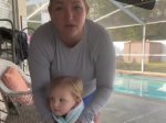 Video: Pozor na bežnú chybu pri bazéne. Robí ju mnoho rodičov, dieťaťu sa môže stať osudnou!