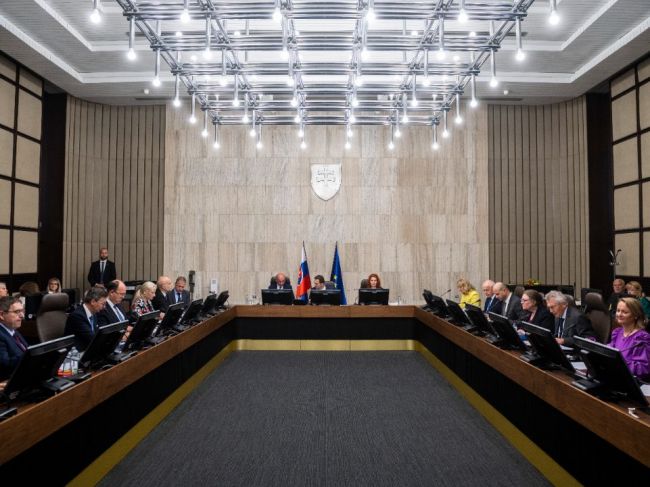 Slovensko má dočerpať ešte 4,3 miliardy eur z eurofondov, časť je v ohrození