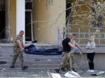 V Kyjeve zomreli traja ľudia, polícia vyšetruje tvrdenia o zamknutom kryte