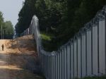 Poľsko dokončilo výstavbu elektronickej bariéry na hraniciach s Bieloruskom