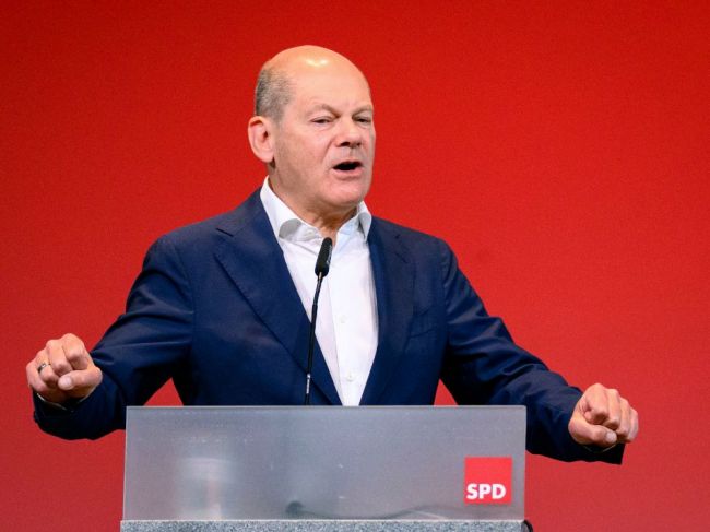 Do roku 2045 musia byť všetky budovy v Nemecku klimaticky neutrálne, vyhlásil Scholz