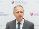 MŽP rozdelí 317 miliónov eur z plánu obnovy na ekologizáciu troch podnikov