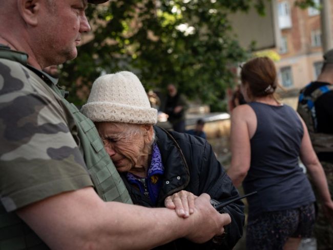 Ruské ostreľovanie pripravilo o život tri generácie jednej rodiny, tvrdí ukrajinská polícia