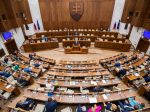 Poslanci ukončili rokovací deň, v diskusii o PVV budú pokračovať aj ráno