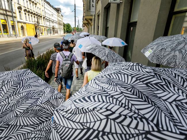 Dáždnikový pochod pripomenie Svetový deň utečencov