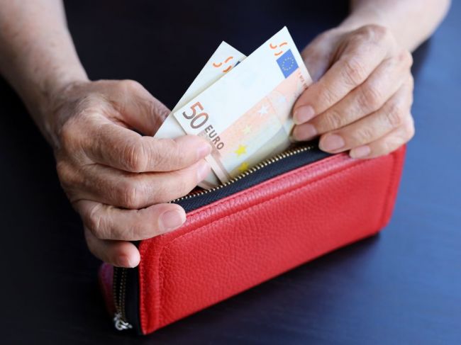 Zvýši sa časť invalidných dôchodkov. Zmena sa dotkne len niektorých poberateľov dôchodku