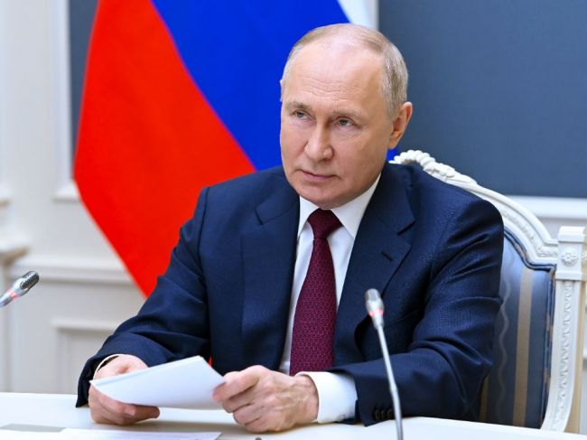 Putin na summite SCO: Rusko odolá sankciám aj provokáciám
