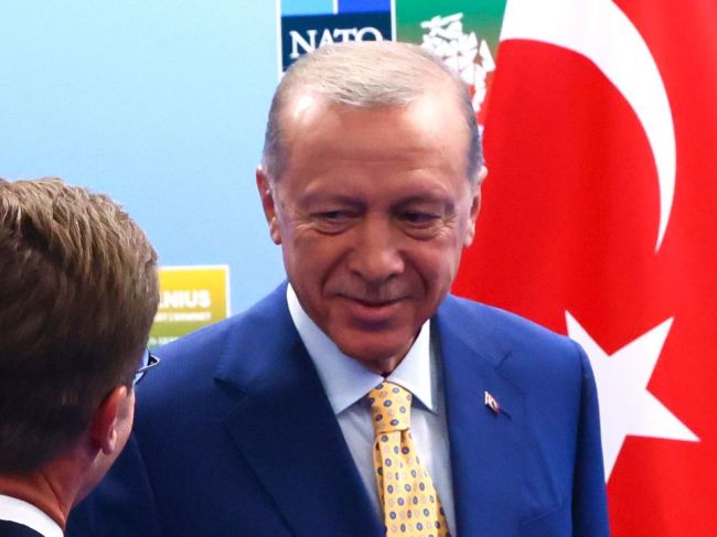 Erdogan a Michel sa dohodli na oživení vzťahov EÚ s Ankarou