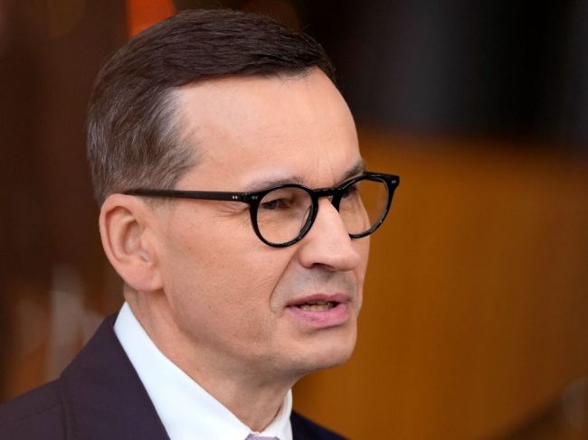 Morawiecki: Na urovnanie vzťahov s Ukrajinou treba exhumovať obete z Volyne