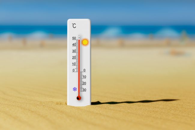 Rekordné horúčavy zasiahnu cez víkend celý svet: Na týchto miestach bude takmer 50 °C