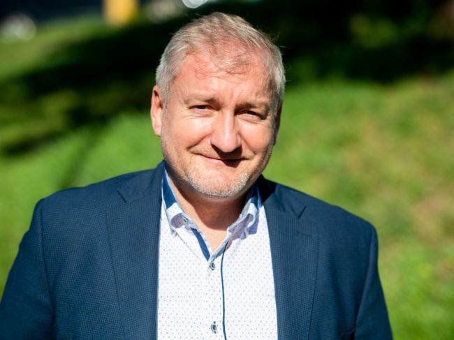 Odmeny boli Kaňkovi vyplácané ako súčasť mzdy, reagoval Tipos na pochybnosti KDH