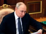 Putin bol informovaný o požiari vojenskej základne na Kryme