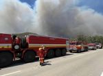 Počas druhého dňa svojho nasadenia v Grécku pomáhalo 28 slovenských hasičov