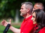 Hlas-SD navrhuje mimoriadne zdanenie zahraničných obchodných reťazcov