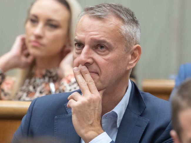 Raši: Slovensko čerpá eurofondy pomaly, prídeme o stovky miliónov eur