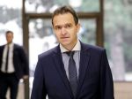 Zastavme korupciu a UNAS kritizujú premiéra za prístup k mýtu, ÚV reaguje