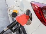 Ceny pohonných látok prudko vzrástli, zrejme pribrzdia pokles inflácie