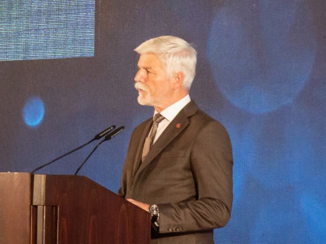 Pavel podpísal sprísnenie "lex Babiš"