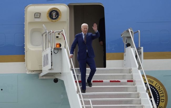 Biden požiada Kongres o 13 miliárd dolárov určených pre Ukrajinu
