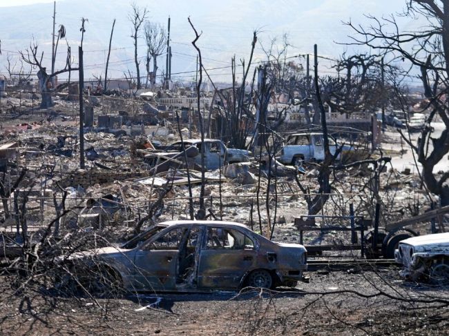 Počet obetí požiarov na ostrove Maui vzrástol na 96