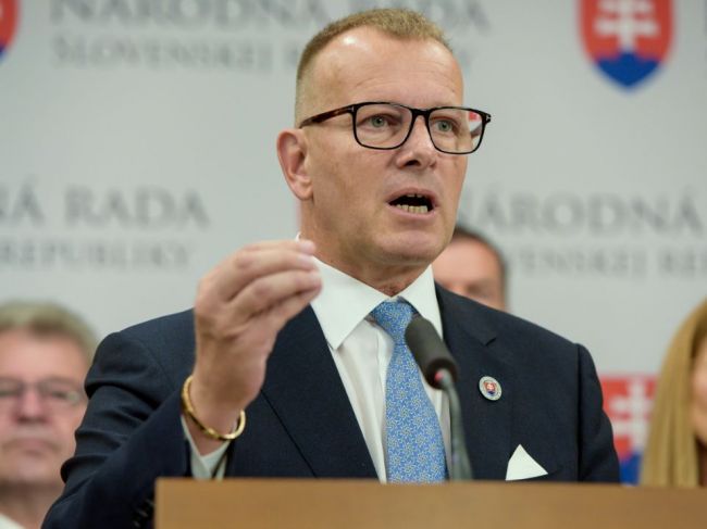 Kollár a Sme rodina vyzvali premiéra na zastavenie zonácie národných parkov
