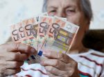 Sociálna poisťovňa upozorňuje dôchodcov na zmenu vo vyplácaní dôchodkov