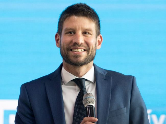 Progresívne Slovensko dobehlo Smer, v najnovšom prieskume má rovnaké preferencie