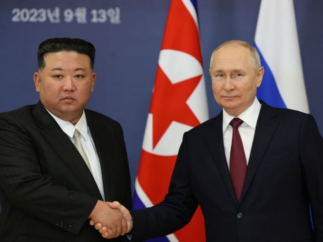 Putin a Kim ukončili rokovania, pripili si na posilnenie priateľstva