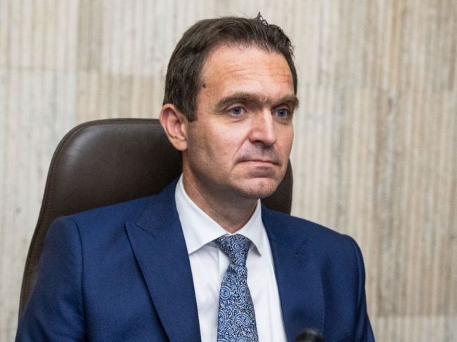 Ak pri ukrajinskom obilí nebude dohoda na európskej úrovni, SR zareaguje, uviedol premiér