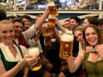 V Mníchove sa začal tradičný Oktoberfest