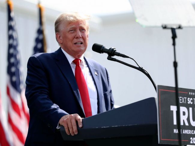 Podľa sudcu Trump pri budovaní svojho realitného impéria roky podvádzal