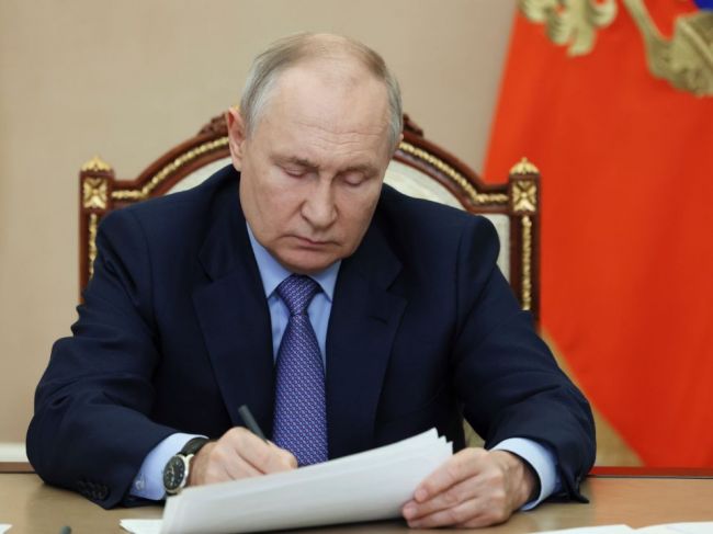 Rusko oznámilo masívne zvýšenie výdavkov na vedenie 