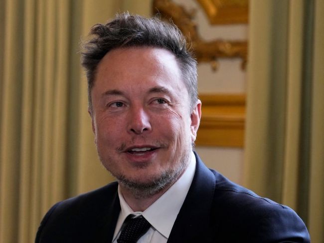 Musk sa na sociálnej sieti pohádal s nemeckou vládou. Takýto má názor na migráciu