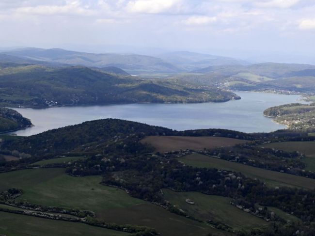 Automatický systém nezaznamenal narušenie hrádze na Domaši po zemetrasení