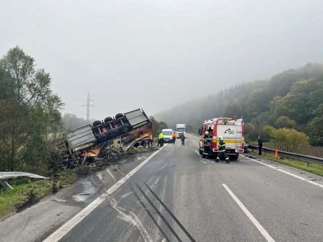 Vážna nehoda na Orave: Cestu úplne uzavreli