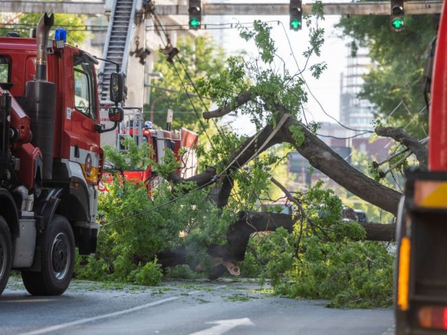 Hasiči pre nepriaznivé počasie zasahovali 85-krát