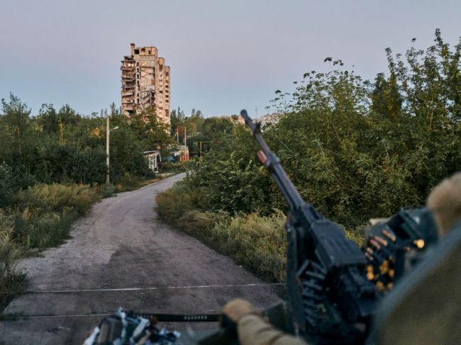 Biely dom tvrdí, že Rusko popravuje vojakov, ktorí odmietajú plniť rozkazy