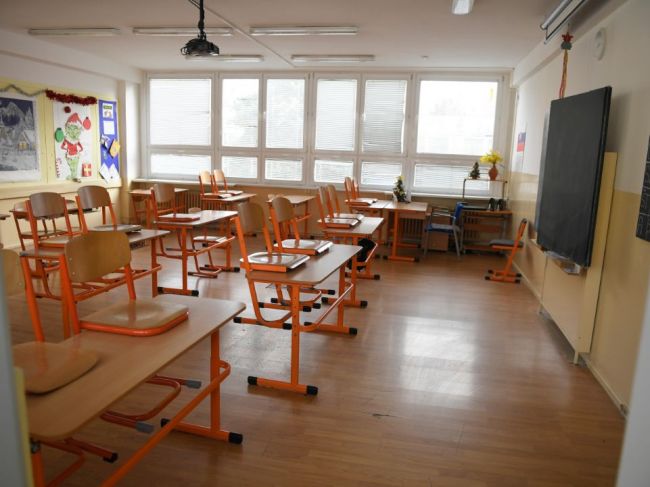 Žiakom základných a stredných škôl sa začali jesenné prázdniny